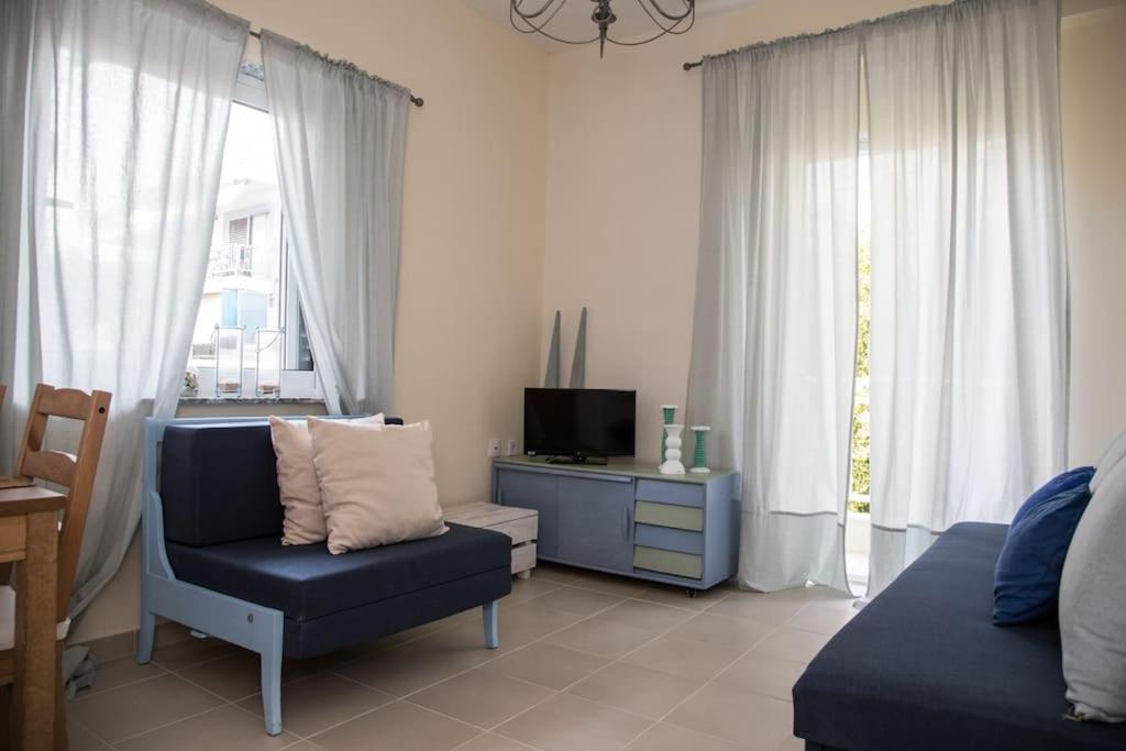 Blue Theros Apartments Паралія-Діонісіу Екстер'єр фото